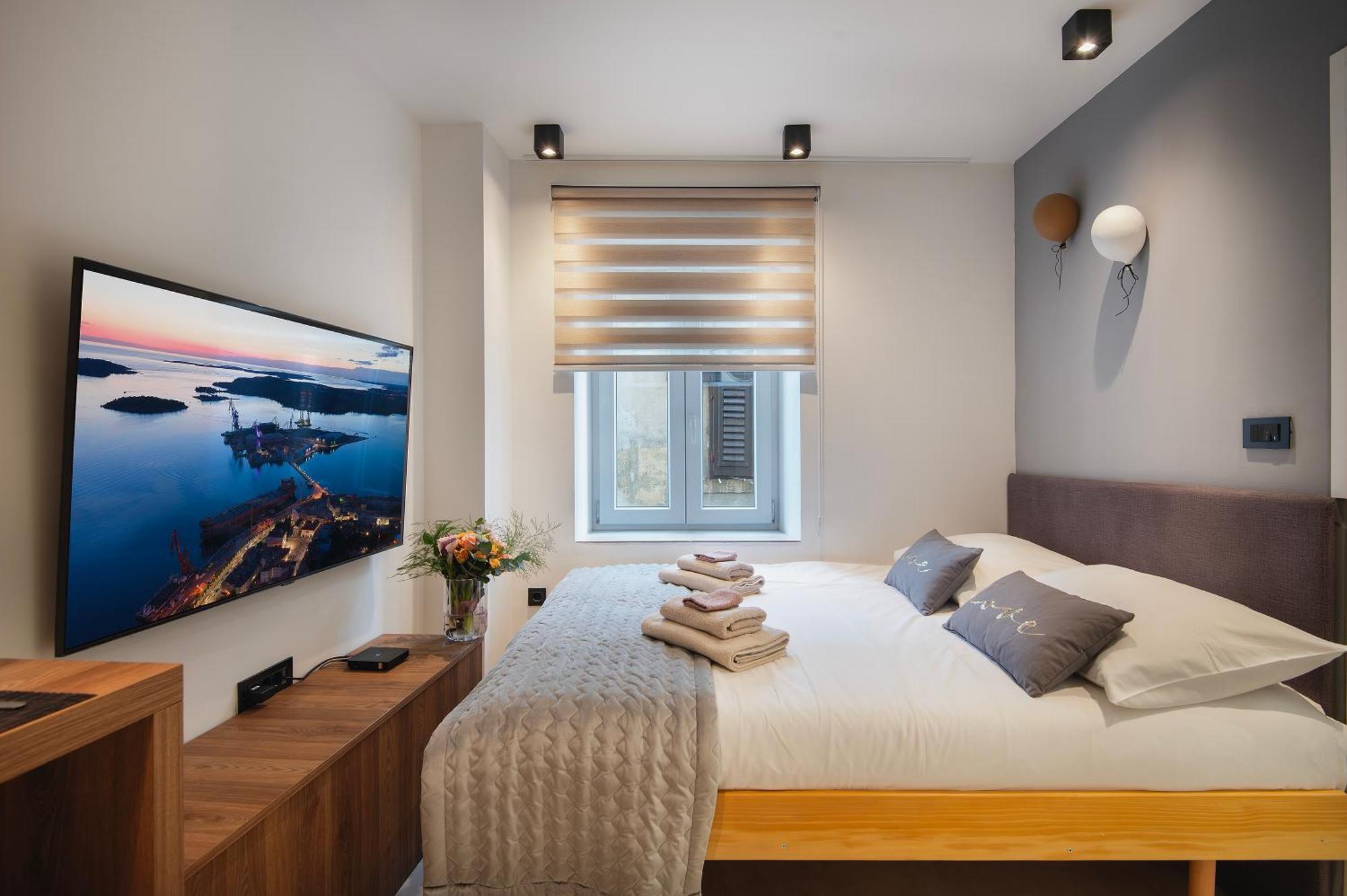 Arta Apartments City Center - With Private Parking Пула Номер фото